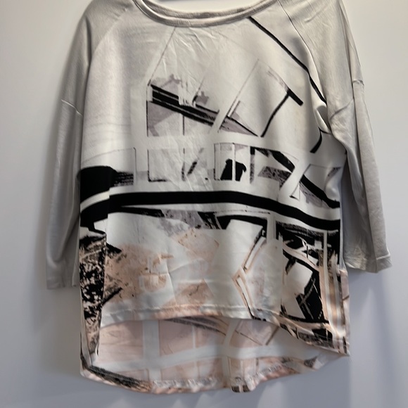 Calvin Klein beautiful blouse - Picture 5 of 9